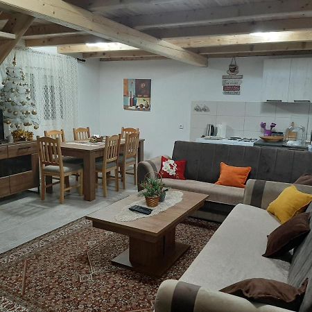 Laf Guest House Колашин Екстер'єр фото