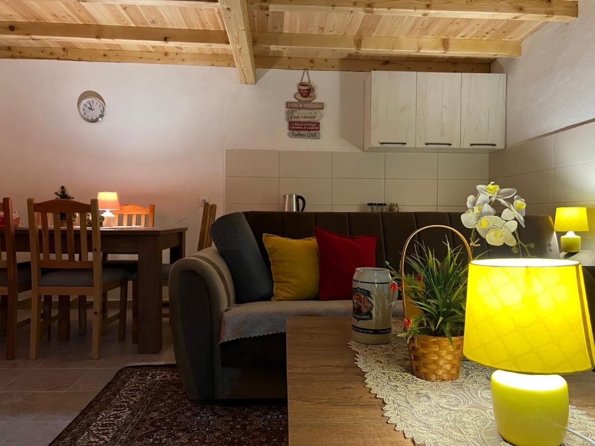 Laf Guest House Колашин Екстер'єр фото
