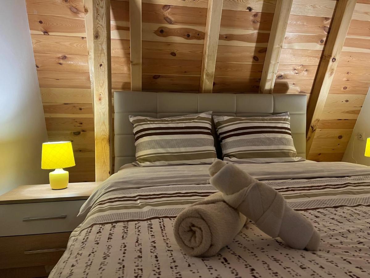 Laf Guest House Колашин Екстер'єр фото