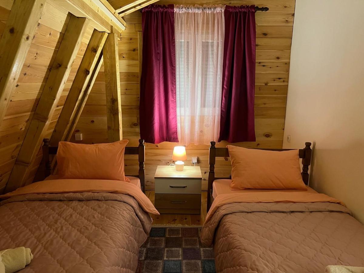 Laf Guest House Колашин Екстер'єр фото