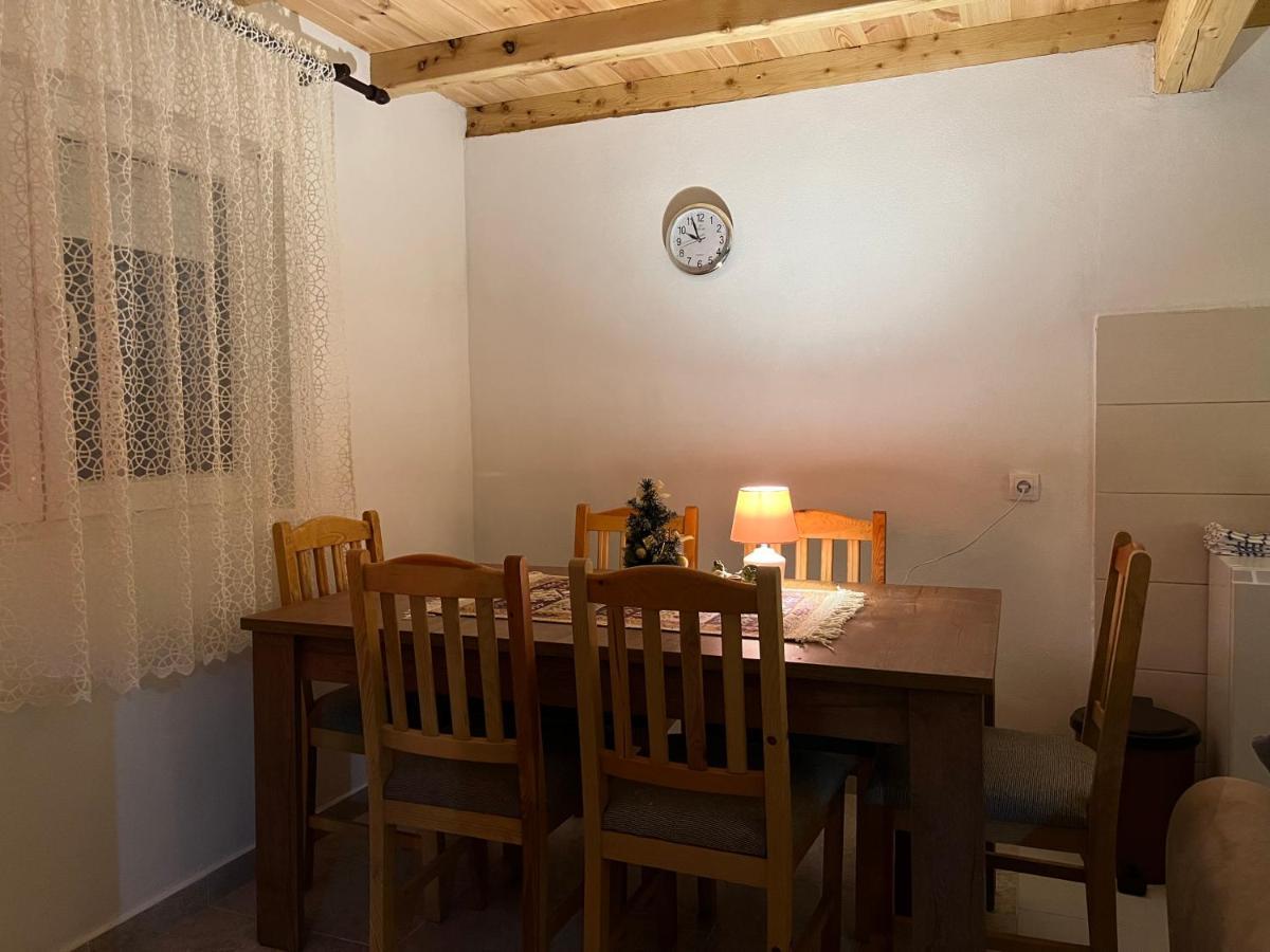 Laf Guest House Колашин Екстер'єр фото
