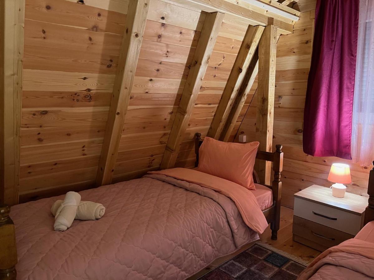 Laf Guest House Колашин Екстер'єр фото
