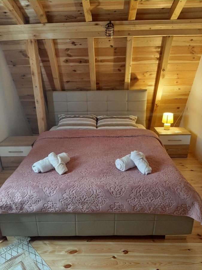 Laf Guest House Колашин Екстер'єр фото